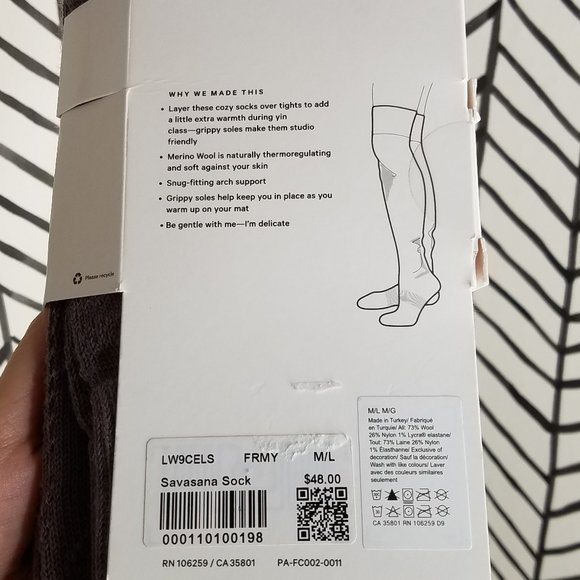 NWT lululemon savasana socks frosted mulberry - Picture 7 of 10